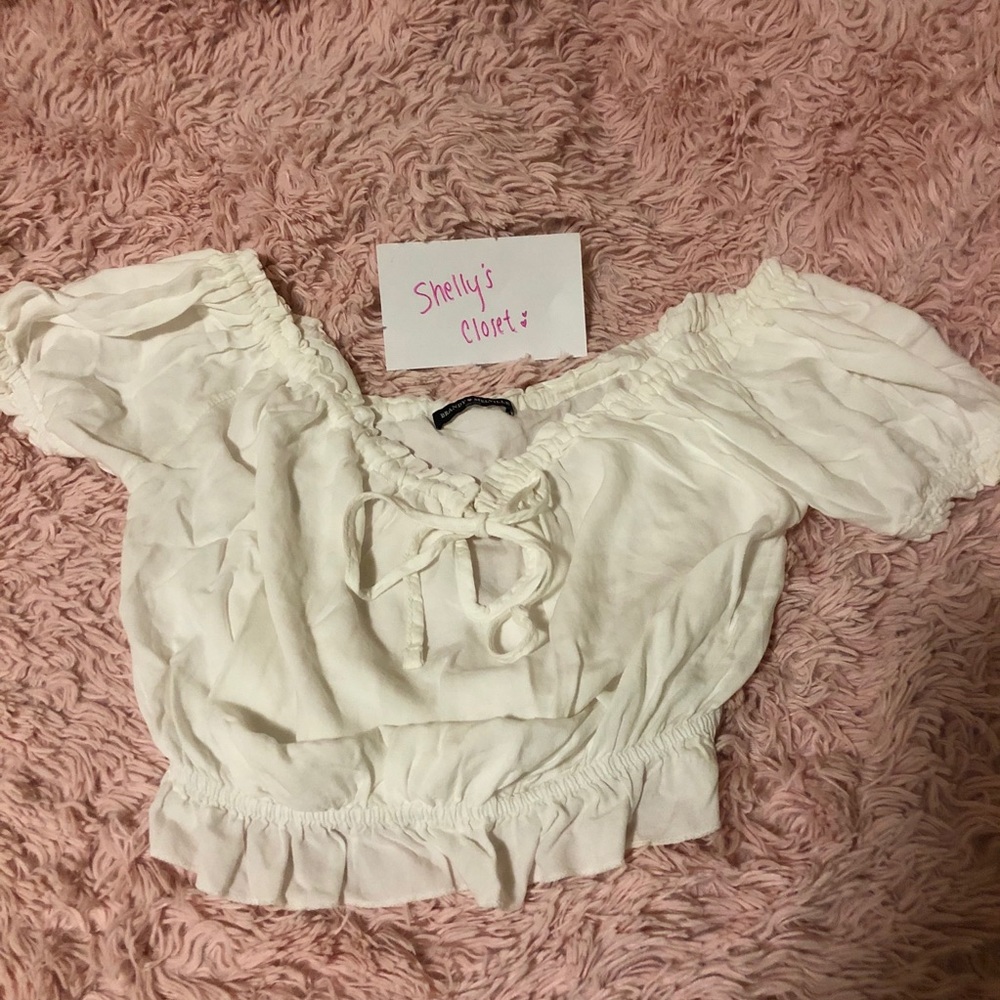 Brandy Melville White Crop Blouse